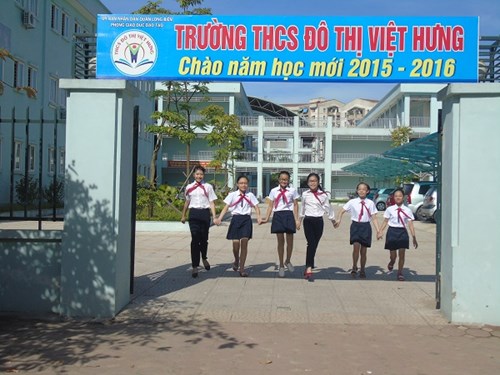  Trường THCS Đô thị Việt Hưng – Thương hiệu niềm tin.